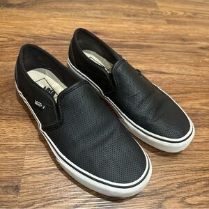 Vans Asher Black Perf Leather Slip-On Classic Shoes Women’s size 9